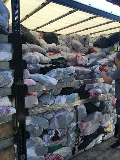 "Polciuch" Hurtownia Odzieży Używanej